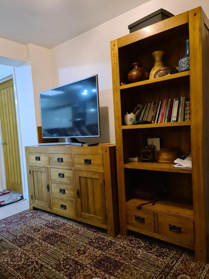 Homely *